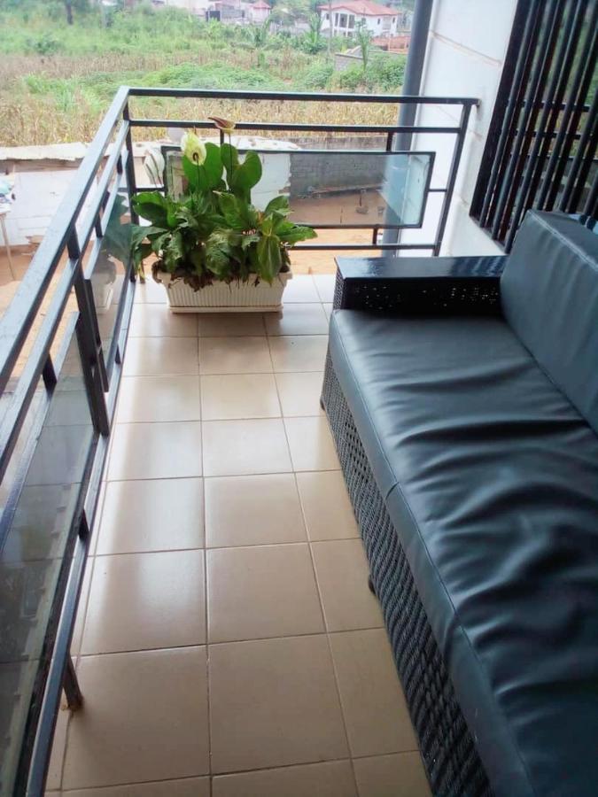 Appartement 2 Chambres Residence Avec Piscine Yaoundé Kültér fotó
